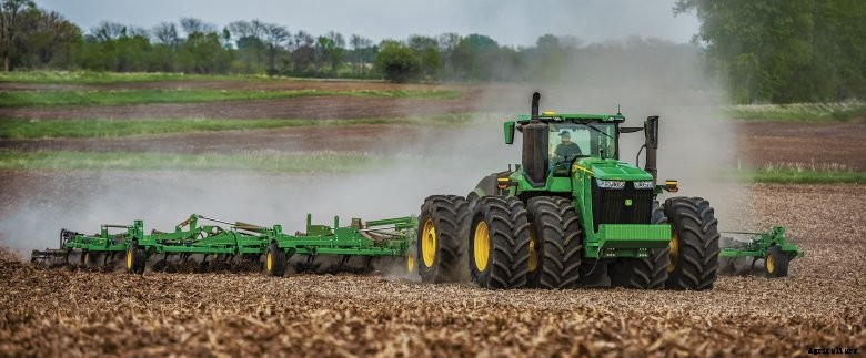 A model year 2022 John Deere 9R